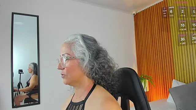 Snapshot of catalina_villan chatting on July 8, 2026, 6:52 pm catalina villan online show from July 8, 2026, 6:52 pm
