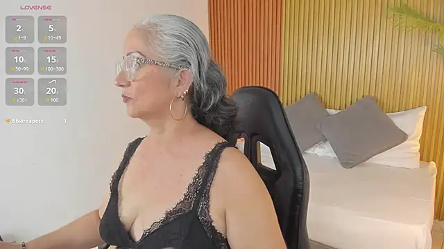 Snapshot of catalina_villan chatting on July 16, 2026, 6:27 pm catalina villan online show from July 16, 2026, 6:27 pm