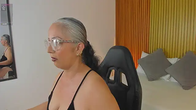 Snapshot of catalina_villan chatting on July 15, 2026, 6:48 pm catalina villan online show from July 15, 2026, 6:48 pm