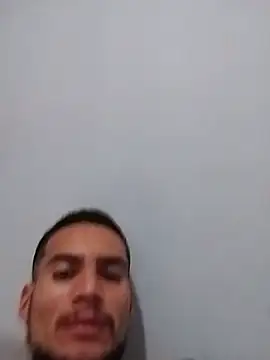 Snapshot of Xxxruben123 chatting on June 19, 2026, 7:30 pm Xxxruben123 online show from June 19, 2026, 7:30 pm