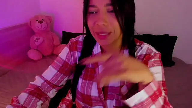 Snapshot of NicolePasqualott chatting on December 1, 2025, 5:36 pm NicolePasqualott online show from December 1, 2025, 5:36 pm