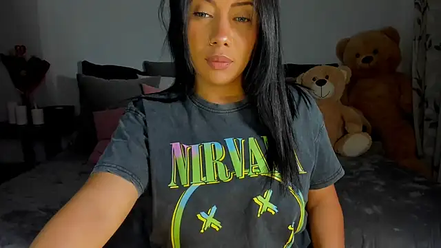 Snapshot of NicolePasqualott chatting on March 17, 2025, 9:35 pm NicolePasqualott online show from March 17, 2025, 9:35 pm