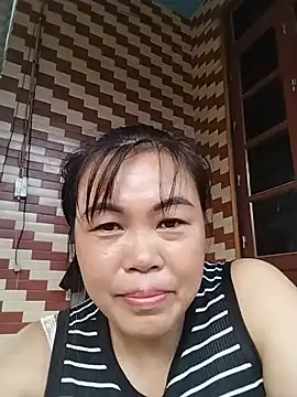 Snapshot of -Lemi- chatting on June 14, 2026, 9:54 am -Lemi- online show from June 14, 2026, 9:54 am