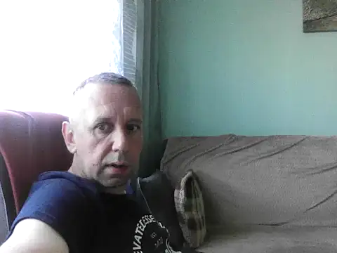 Snapshot of RafalekRozmarynowski81 chatting on July 16, 2026, 5:15 am RafalekRozmarynowski81 online show from July 16, 2026, 5:15 am