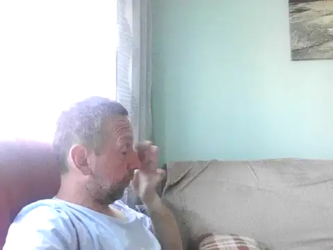 Snapshot of RafalekRozmarynowski81 chatting on June 28, 2026, 5:47 am RafalekRozmarynowski81 online show from June 28, 2026, 5:47 am