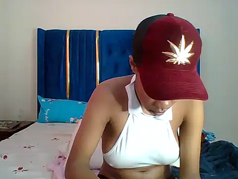 Snapshot of jay-ezike chatting on July 17, 2026, 8:33 am jay-ezike online show from July 17, 2026, 8:33 am