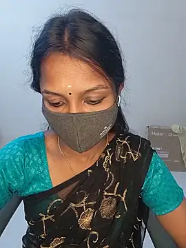 Snapshot of YALINITWO7_TAMIL chatting on July 1, 2026, 1:55 pm YALINITWO7 TAMIL online show from July 1, 2026, 1:55 pm