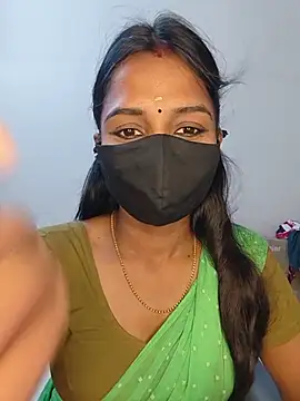 Snapshot of YALINITWO7_TAMIL chatting on July 16, 2026, 7:11 pm YALINITWO7 TAMIL online show from July 16, 2026, 7:11 pm