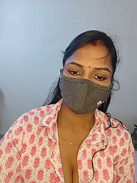 Snapshot of YALINITWO7_TAMIL chatting on June 22, 2026, 10:45 am YALINITWO7 TAMIL online show from June 22, 2026, 10:45 am