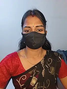 Snapshot of YALINITWO7_TAMIL chatting on July 11, 2026, 1:33 pm YALINITWO7 TAMIL online show from July 11, 2026, 1:33 pm