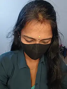 Snapshot of YALINITWO7_TAMIL chatting on July 15, 2026, 12:23 pm YALINITWO7 TAMIL online show from July 15, 2026, 12:23 pm