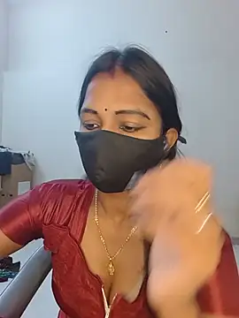 Snapshot of YALINITWO7_TAMIL chatting on July 25, 2026, 6:10 am YALINITWO7 TAMIL online show from July 25, 2026, 6:10 am