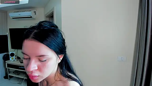 Snapshot of Evelyne_xxo chatting on July 23, 2026, 3:26 am Evelyne xxo online show from July 23, 2026, 3:26 am