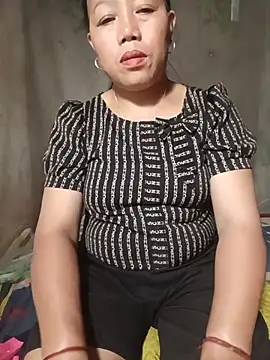 Snapshot of Lotus_09 chatting on July 3, 2026, 3:51 pm Lotus 09 online show from July 3, 2026, 3:51 pm