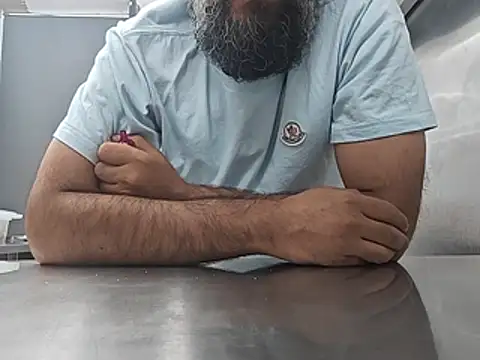 Snapshot of brownskinbull1 chatting on July 15, 2026, 1:29 pm brownskinbull1 online show from July 15, 2026, 1:29 pm