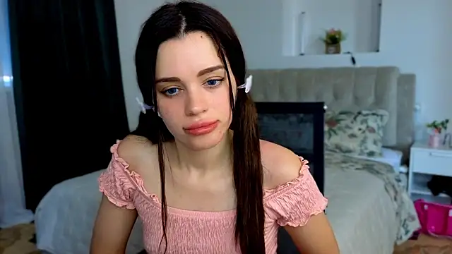 Snapshot of Little_cuti1e chatting on June 29, 2026, 10:11 am Little cuti1e online show from June 29, 2026, 10:11 am