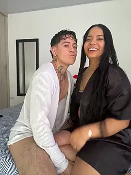 Snapshot of ColombianSexyCouple_ chatting on June 18, 2026, 2:22 pm ColombianSexyCouple online show from June 18, 2026, 2:22 pm