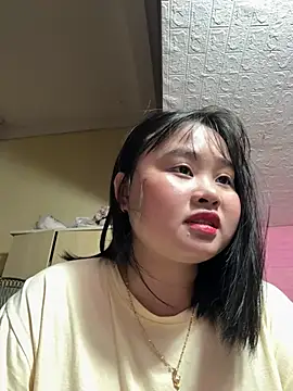Snapshot of Elysia679 chatting on June 19, 2026, 4:13 pm Elysia679 online show from June 19, 2026, 4:13 pm