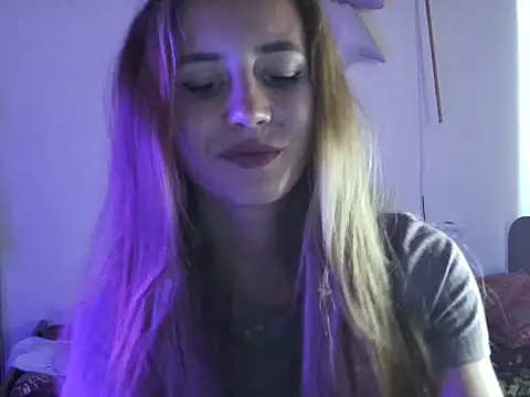 Snapshot of MyLittle_Flame_ chatting on July 16, 2026, 1:19 pm MyLittle Flame online show from July 16, 2026, 1:19 pm