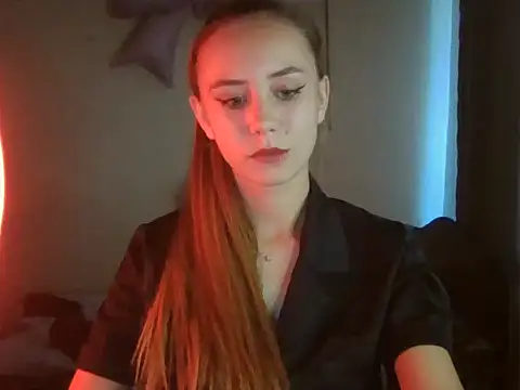 Snapshot of MyLittle_Flame_ chatting on July 4, 2026, 12:21 pm MyLittle Flame online show from July 4, 2026, 12:21 pm