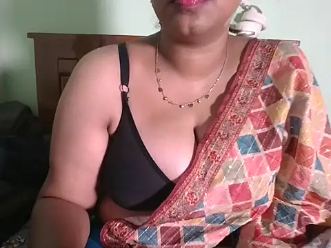 Snapshot of Tamil_Shailu chatting on July 10, 2026, 8:03 am Tamil Shailu online show from July 10, 2026, 8:03 am
