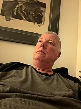 cumboy online show from September 9, 2025, 10:52 pm