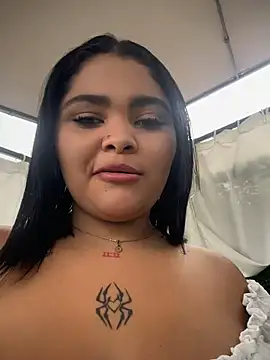 Snapshot of HoneyBunXXX chatting on June 26, 2026, 1:17 pm HoneyBunXXX online show from June 26, 2026, 1:17 pm