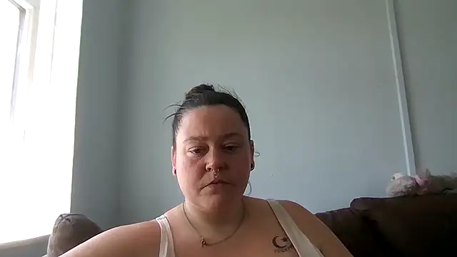 Snapshot of MysteriousAlaya chatting on June 25, 2026, 12:21 pm MysteriousAlaya online show from June 25, 2026, 12:21 pm