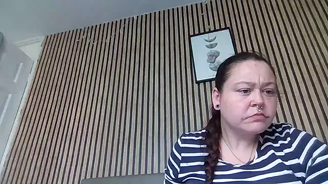 Snapshot of MysteriousAlaya chatting on August 4, 2026, 2:21 pm MysteriousAlaya online show from August 4, 2026, 2:21 pm