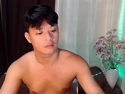 Snapshot of kingdomcum96 chatting on July 19, 2026, 9:33 pm kingdomcum96 online show from July 19, 2026, 9:33 pm