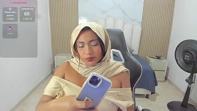 Maissa nakier online show from June 22, 2026, 1:44 am