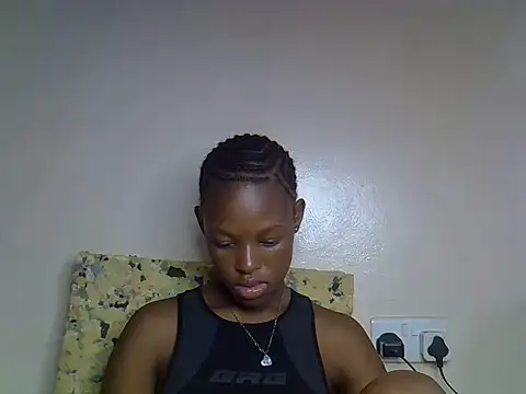 Snapshot of pretty_albright chatting on June 19, 2026, 1:28 pm pretty albright online show from June 19, 2026, 1:28 pm