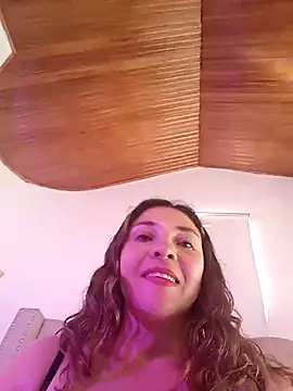 Snapshot of Angelika_Clauss chatting on June 19, 2026, 6:36 pm Angelika Clauss online show from June 19, 2026, 6:36 pm