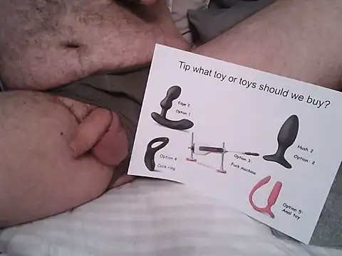 Snapshot of GayWelshCouple chatting on June 17, 2026, 1:32 pm GayWelshCouple online show from June 17, 2026, 1:32 pm