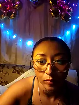 Snapshot of sweetshubbymami chatting on July 16, 2026, 2:30 am sweetshubbymami online show from July 16, 2026, 2:30 am