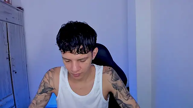 tylerrnova online show from July 20, 2026, 3:47 am