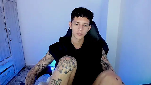 tylerrnova online show from July 10, 2026, 12:54 am