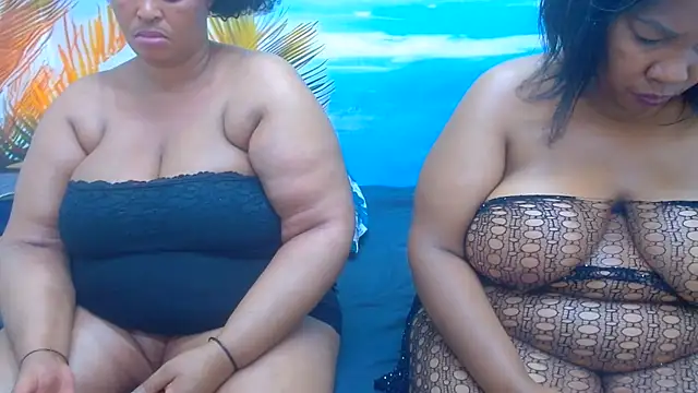 Snapshot of CURVYELEGANCExxx chatting on July 25, 2026, 2:23 pm CURVYELEGANCExxx online show from July 25, 2026, 2:23 pm