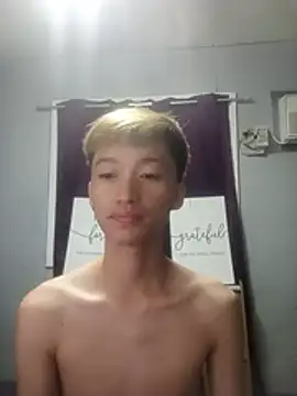 Snapshot of Fem_phiLboy69 chatting on July 24, 2026, 4:14 pm Fem phiLboy69 online show from July 24, 2026, 4:14 pm