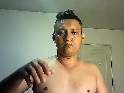 Snapshot of chriss_pacheco chatting on June 20, 2026, 3:55 am chriss pacheco online show from June 20, 2026, 3:55 am