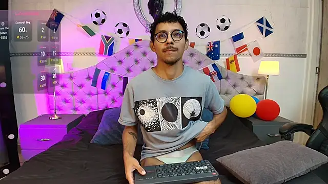 Snapshot of Twunk_miguel chatting on June 25, 2026, 12:21 pm Twunk miguel online show from June 25, 2026, 12:21 pm