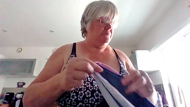 coquinesensuel online show from July 15, 2026, 12:12 pm
