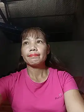 Snapshot of Gee_hot chatting on July 24, 2026, 3:35 am Gee hot online show from July 24, 2026, 3:35 am