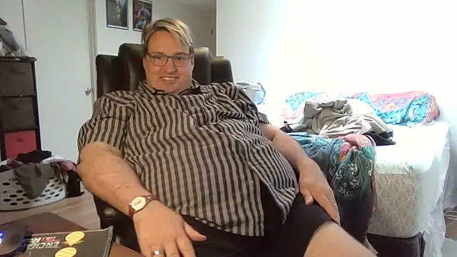 Snapshot of wrenvx chatting on June 28, 2026, 8:15 pm wrenvx online show from June 28, 2026, 8:15 pm