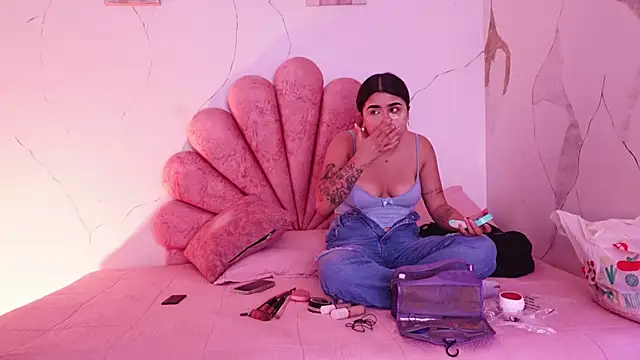 GabbyAndDominic online show from July 14, 2026, 12:55 pm