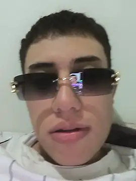 Thiagoo Vega online show from July 7, 2026, 4:15 am