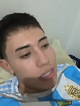 Thiagoo Vega online show from July 14, 2026, 2:05 am