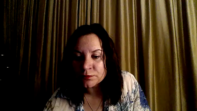 Snapshot of Lauralison chatting on July 5, 2026, 10:16 pm Lauralison online show from July 5, 2026, 10:16 pm