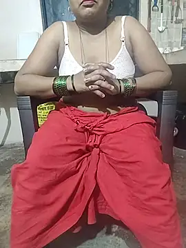 Snapshot of Bhabhiannuxxx chatting on August 7, 2026, 4:57 pm Bhabhiannuxxx online show from August 7, 2026, 4:57 pm