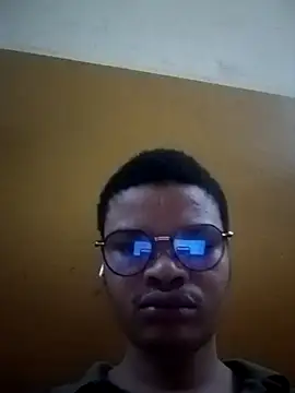 Snapshot of ledegamera chatting on June 20, 2026, 1:21 am ledegamera online show from June 20, 2026, 1:21 am